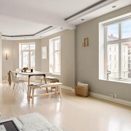 Dinbnb I 1898 Building With 95 Sqm Of Luxury I 2x Workspace Apartment Bergen