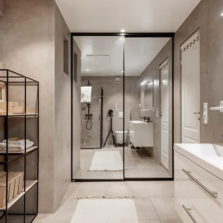 Dinbnb I 1898 Building With 95 Sqm Of Luxury I 2x Workspace Bergen
