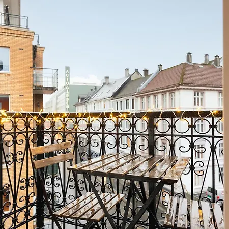 Dinbnb I 1898 Building With 95 Sqm Of Luxury I 2x Workspace Apartment *