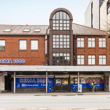 Apartment Dinbnb I 1898 Building With 95 Sqm Of Luxury I 2x Workspace Bergen